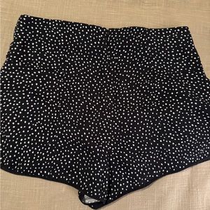 Aritzia Wilfred shorts